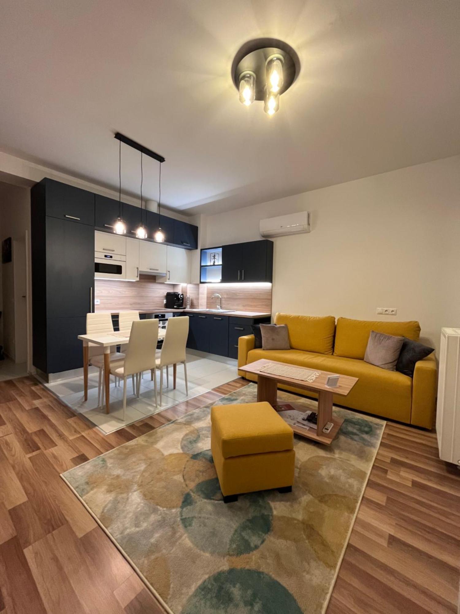 One Step - Center Apartment