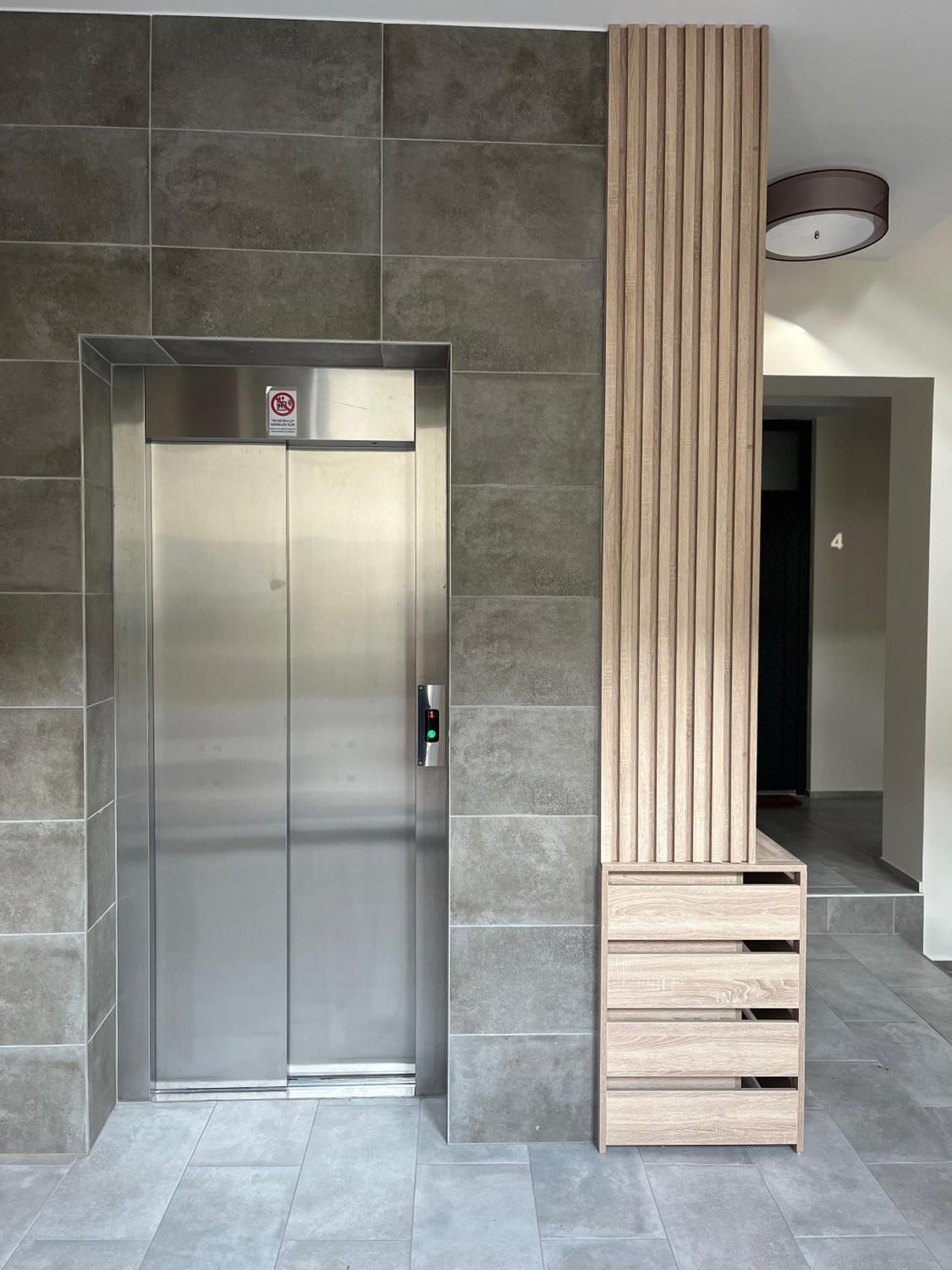 One Step - Center Apartment